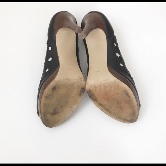 Guess ** black leather stacked wood heels - Picture 6 of 7